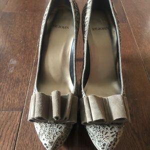 St. John gray/ taupe suede